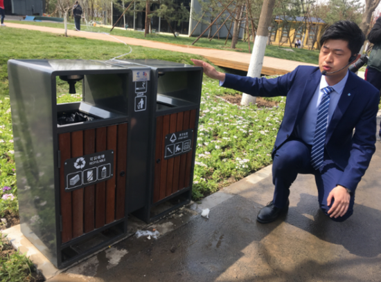 通过物联网技术,当园区任何一个垃圾桶装满或出现故障,都会远程报警。