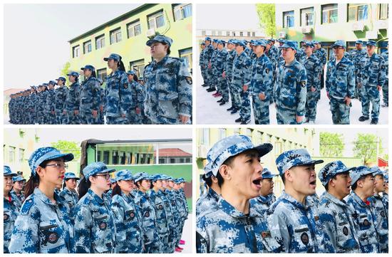 军事拓展训练现场