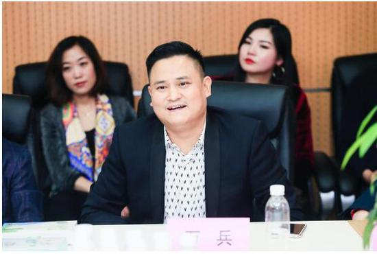 图:闺秘Mall总裁万兵