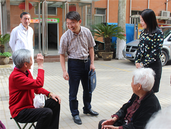 河南省政府政策研究室领导一行到瑞阳养老院调