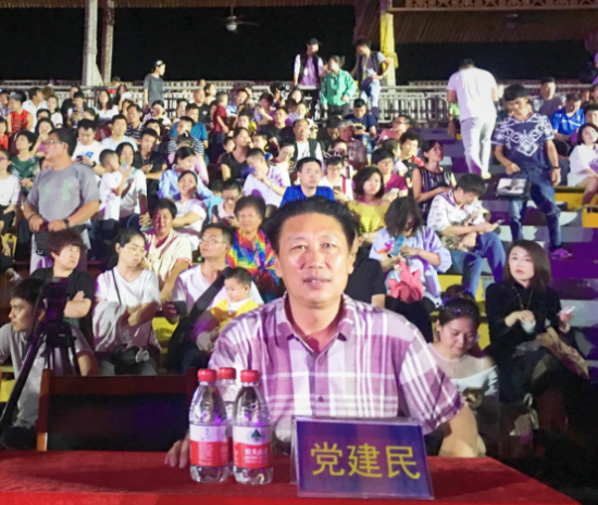 三亚皮皮虾海鲜广场负责人 党建民