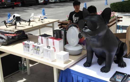 参展项目:智能酷炫的法国Jarre aerobull斗牛犬音响