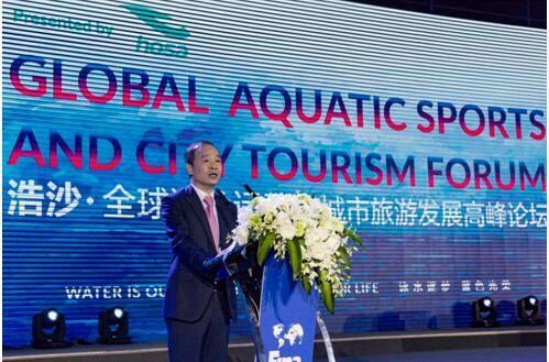 浩沙董事长_浩沙内衣展模特图