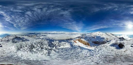 牛背山，可能是全国甚至世界看雪山看云海最好的平台