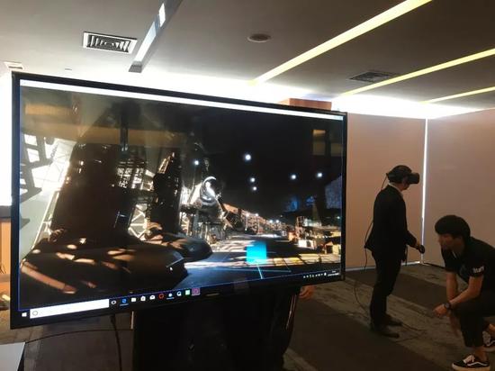 VIVE PRO上手体验：目前最好的PC VR头显，价格或重回6888元