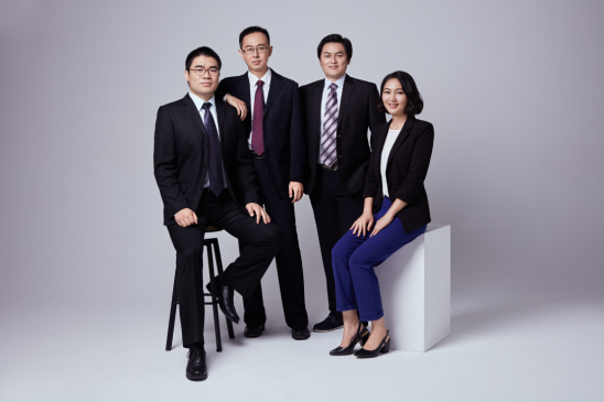 图：视+AR联合创始人，从左至右：CEO张小军、CPO王伟楠、COO涂意、CMO曾凡丽