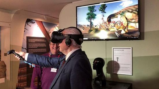 英国约克郡博物馆举办展览 VR带你穿越侏罗纪世界