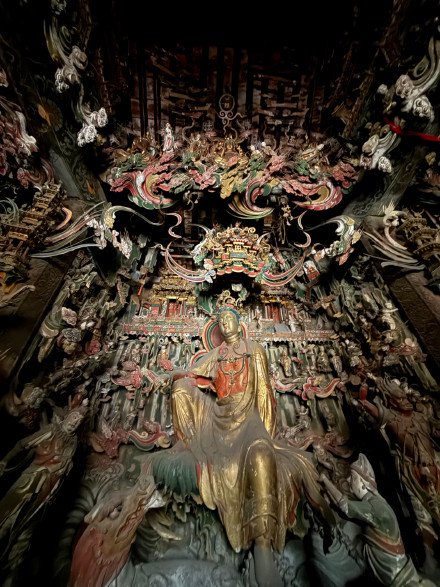 带青春期女儿游山西：从《黑神话：悟空》到曾经的中国金融中心