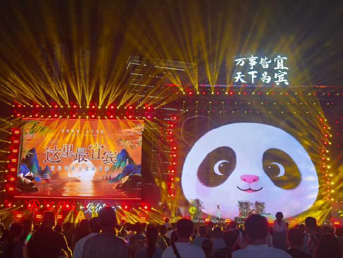 全国亚军黎真吾回家乡为非遗文化助力