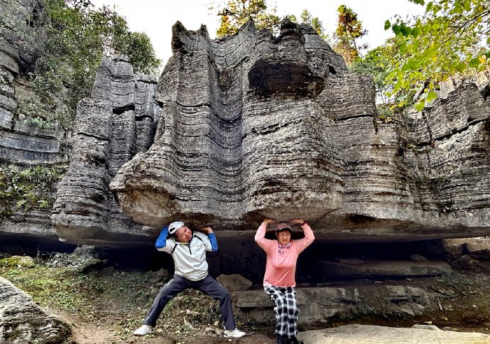 七古·泰山压顶不弯腰