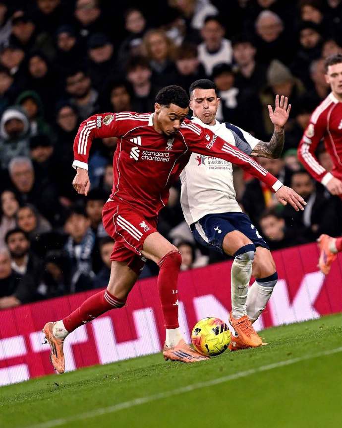 利物浦2比1热刺有些侥幸，同位置更换三人暴露主帅用人问题