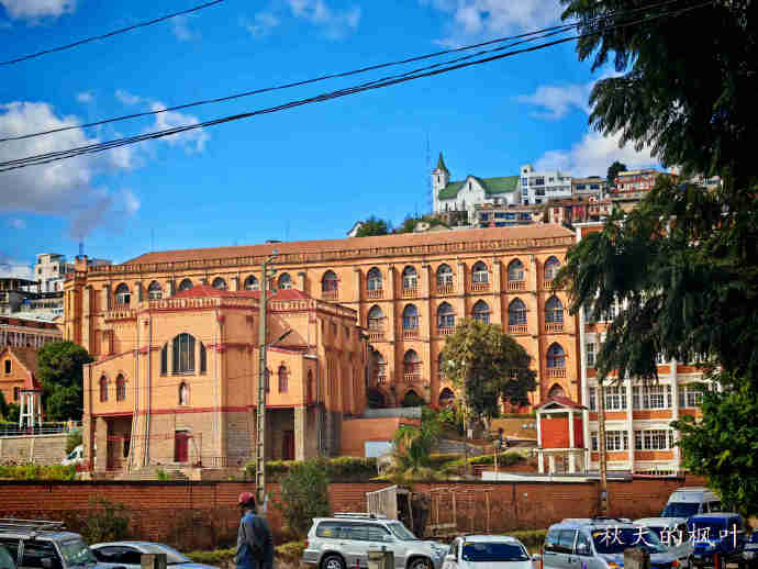 [转载]塔那的圣米歇尔教堂【马达加斯加】