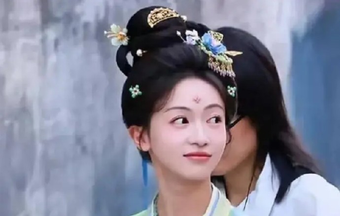 陈哲远吴谨言的《江山为聘》火出圈