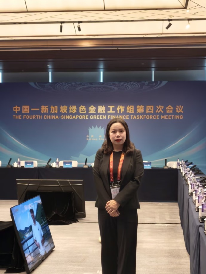 9月17日，同传周密在南宁为中国——新加坡绿色金融工作组第四次会议同声传译！