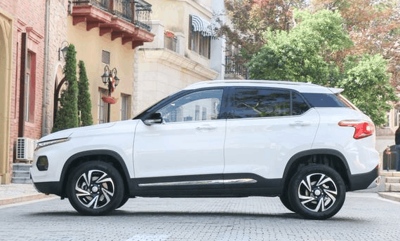 这款被“吹”上天的国产车, 老婆很喜欢, 跑一趟高速后我却失望了