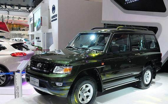 这车才是纯爷们的选择！霸气不输普拉多，配非承载+四驱，仅12万