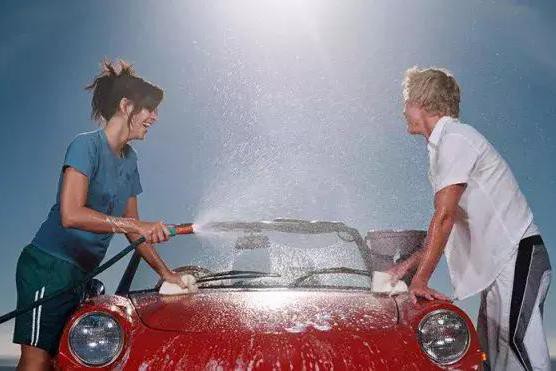 买车后，你还在傻傻买全险吗？买这4种就够啦！