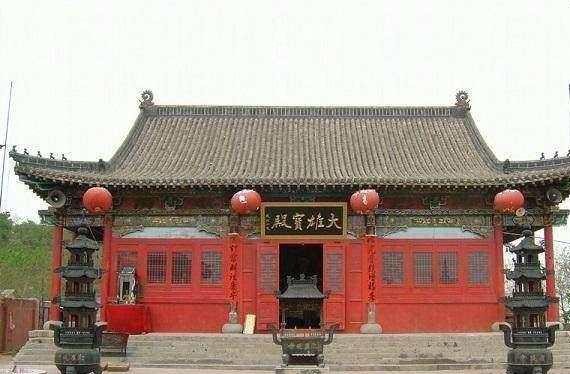 在这个地方上班, 普通员工保时捷代步, 200万路虎揽胜是标配!