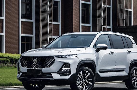 宝骏全新SUV官图发布 定位更高/年底亮相 更霸气