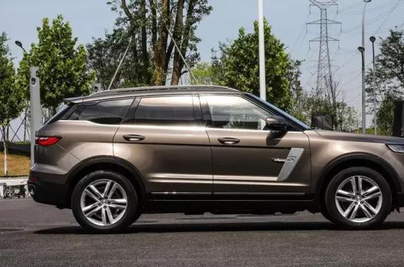 裸车1.8吨，百公里油耗8L，国民豪车售12万，没错就是你想的那辆