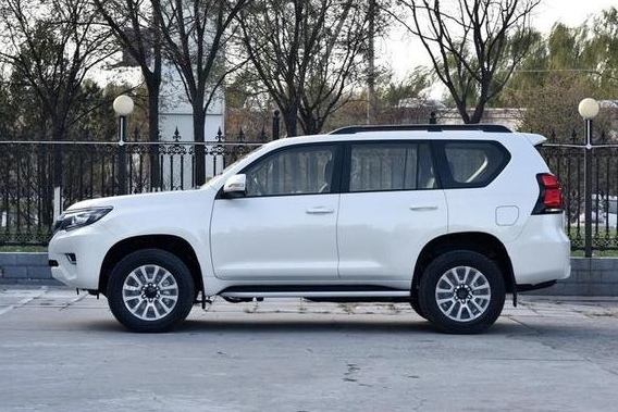 当年加价提车，如今全系降价2万多，网友：卖不动了才降价？