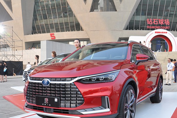 比亚迪全新一代唐EV亮相 有望12月上市