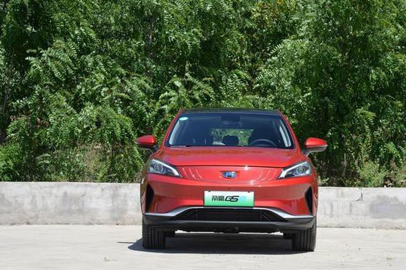 吉利帝豪GSe正式上市 售11.98-14.58万元