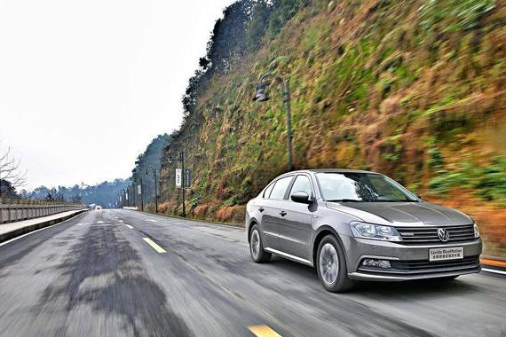 谁说中国特供车就是不行，这五款紧凑级轿车卖得就不赖！