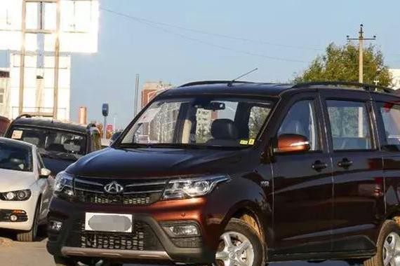 3.99万起，空调得选装，这车要扬言吊打五菱宏光？