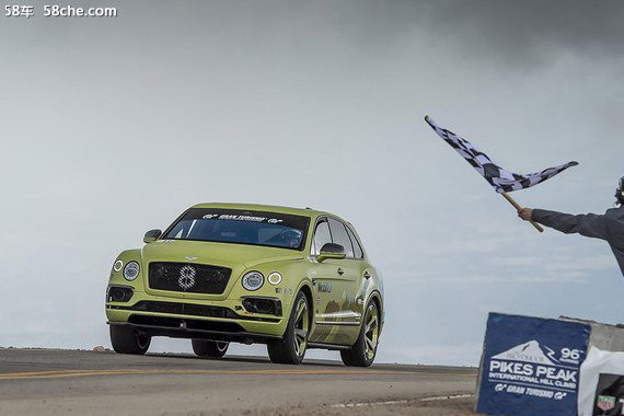 宾利添越Pikes Peak特别版官方图 限量10辆