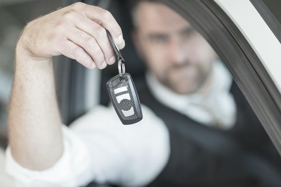 4S店推荐的全险值得买吗？买车险如何搭配最划算？