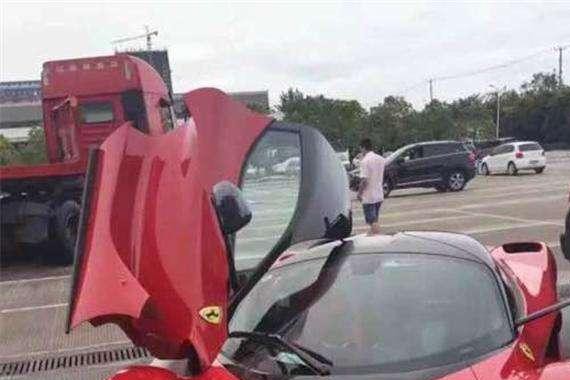 江苏最贵的几台车，一个比一个牛，最便宜的都要1000万