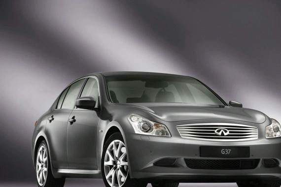 英菲尼迪全新SUV曝光! 看完内饰我沉默了