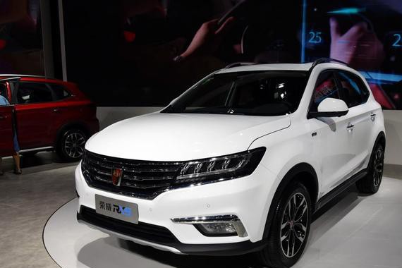 国产SUV能靠颜值吃饭的当红小生荣威