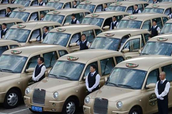 厉害了吉利汽车, 上千台英伦TX4集体停放, 气势磅礴