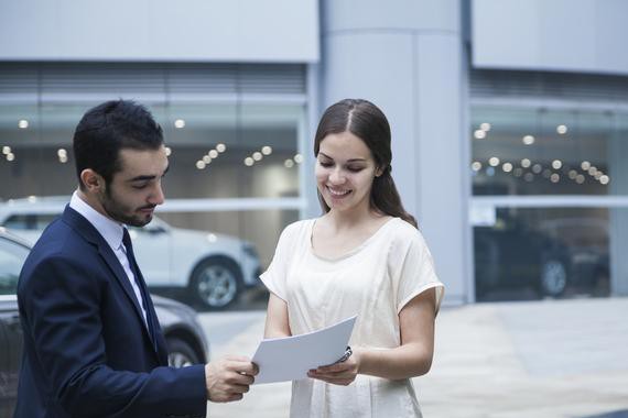 一名4S店汽车销售如何实现百万年薪?