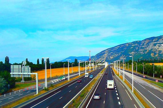 太实用了！2016最新全国高速公路报警救援电话总汇