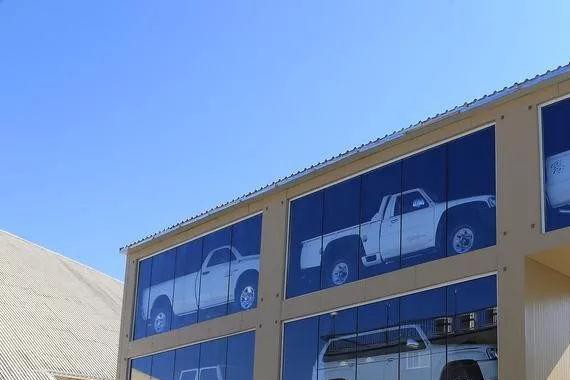 他这才是真正的土豪 拥有汽车博物馆/200多辆定制车!