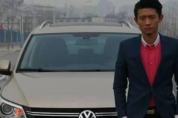 他童星出道, 如今开百万豪车, 成人生赢家