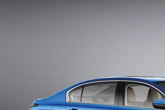 标致新款408官图发布，外观更加动感，内饰变化不大