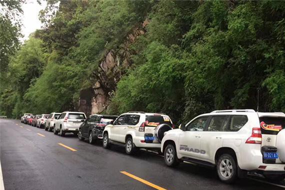 第一次体验川藏线自驾者, 车型选择挺重要的!