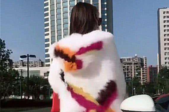 速递!新鲜的“保时捷“资讯全在这，看我就够了