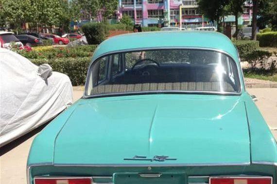 速递!新鲜的“红旗“资讯全在这，看我就够了