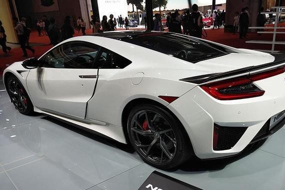 出自女设计师的日系超跑, 性能强悍易于驾驶, 比顶配911还贵