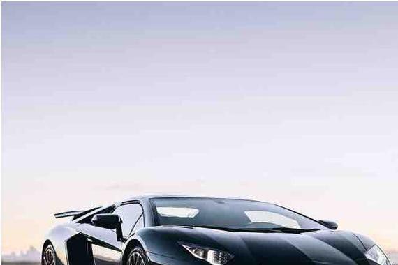 停车4个月被收费高达6000元, 车主: 车不要了!