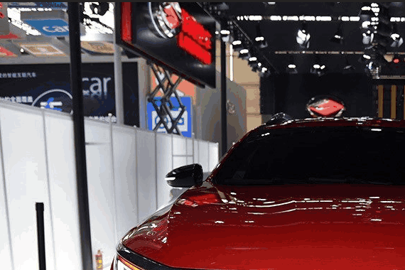 1.5T高颜值UV, 悬浮中控屏, 仅售6万