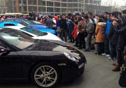 速递!新鲜的“兰博基尼“资讯全在这，看我就够了