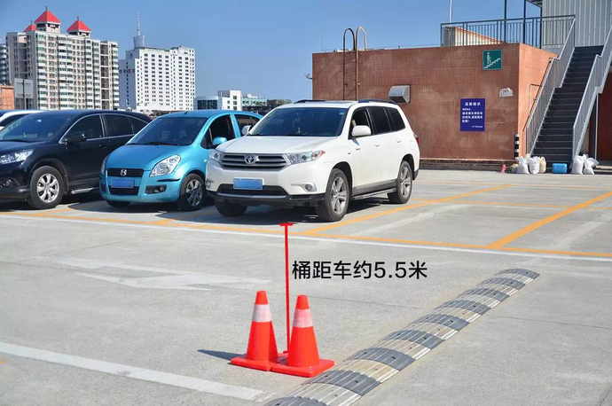 SUV的视野比轿车好?实测结果出乎所有人意料!