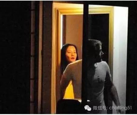 她是北京小妞，头婚两年睡不到五次，再婚嫁外国猛男