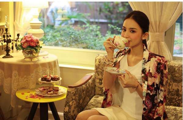 10大侧颜女神排行榜，想不到她排第一？